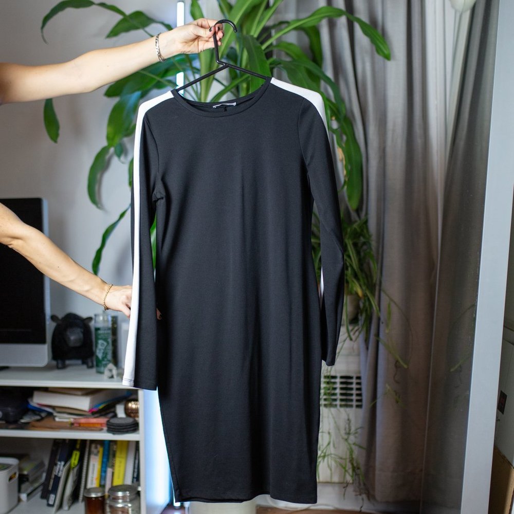 Black and White Two Tone Long Sleeve Jersey Dress